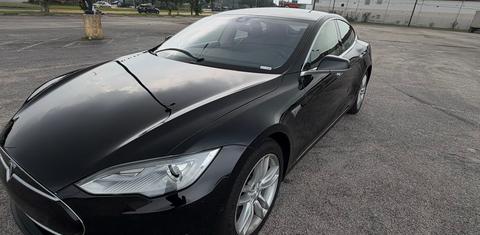 Tesla Model S 2015
