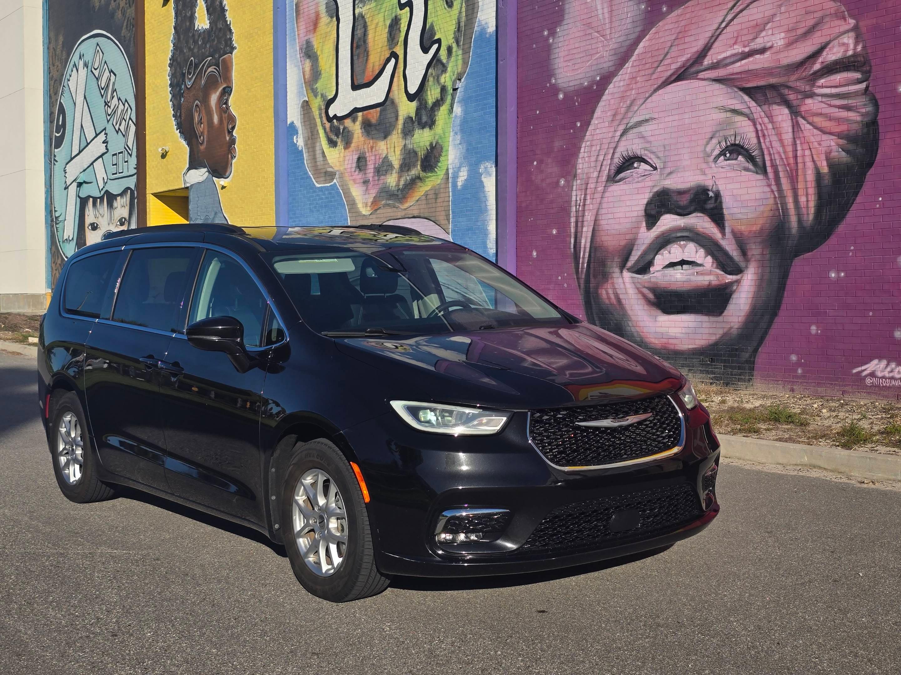 Chrysler Pacifica 2022 in Jacksonville, FL