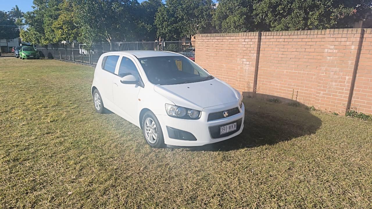 Holden BARINA 2016 in Carina