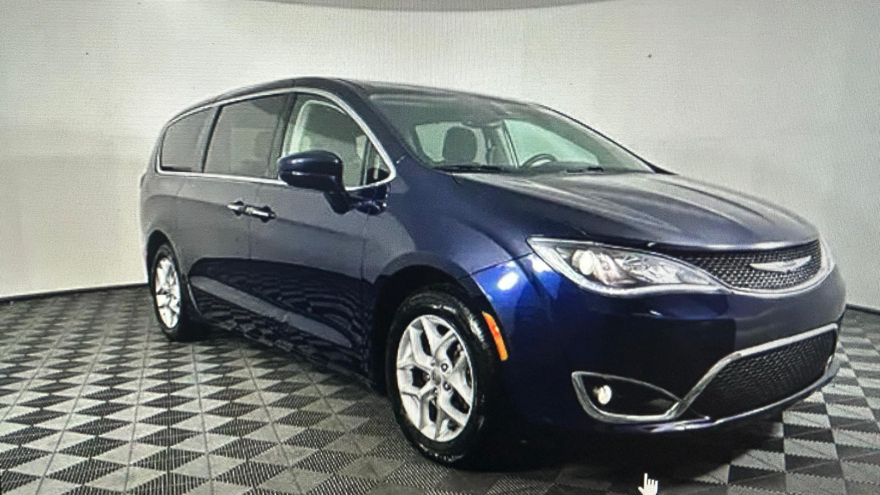 Chrysler Pacifica 2020 in Northampton, PA
