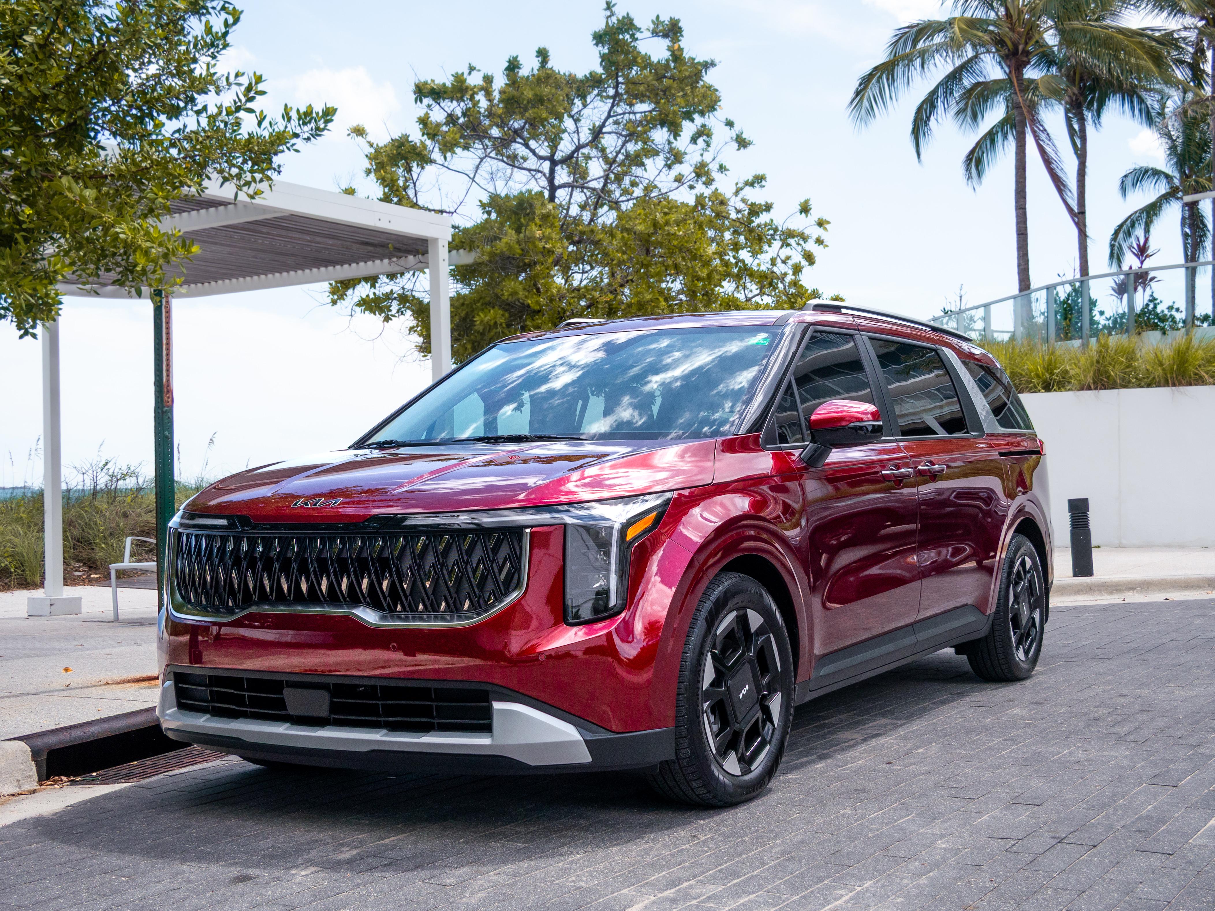 Kia Carnival 2026 in Plantation, FL