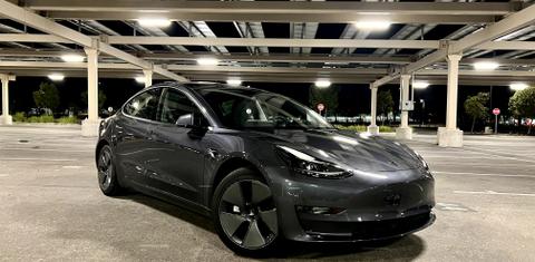 Tesla Model 3 2022