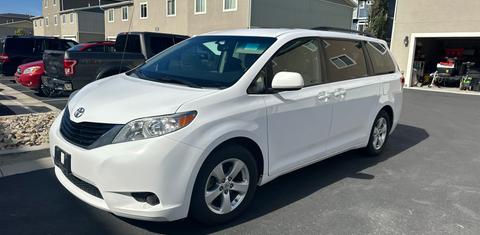 Toyota Sienna 2013