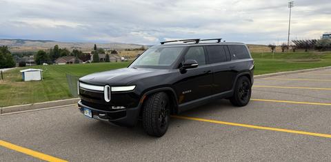 Rivian R1S 2022