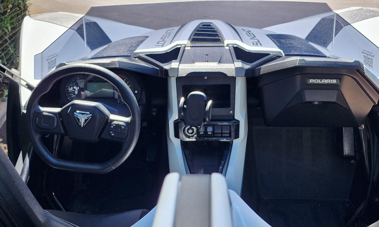 Island Slings Polaris Slingshot - Center Console