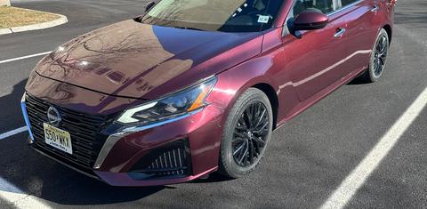 Nissan Altima 2025