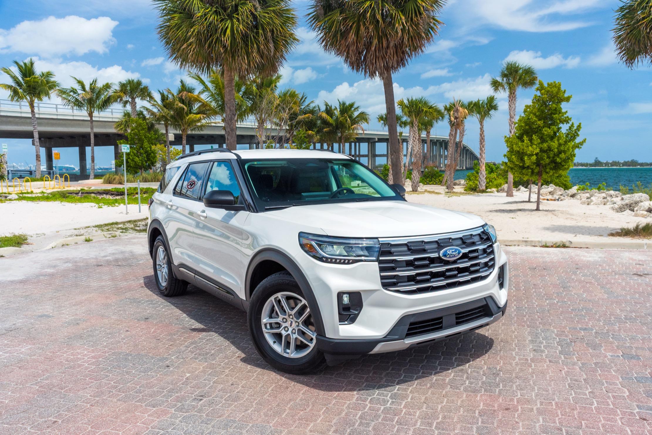Ford Explorer 2026 in Hialeah, FL