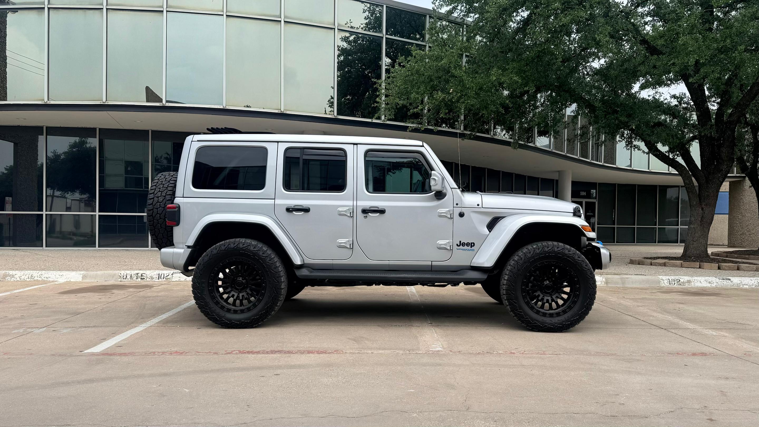 Jeep Wrangler 4xe 2022 in 