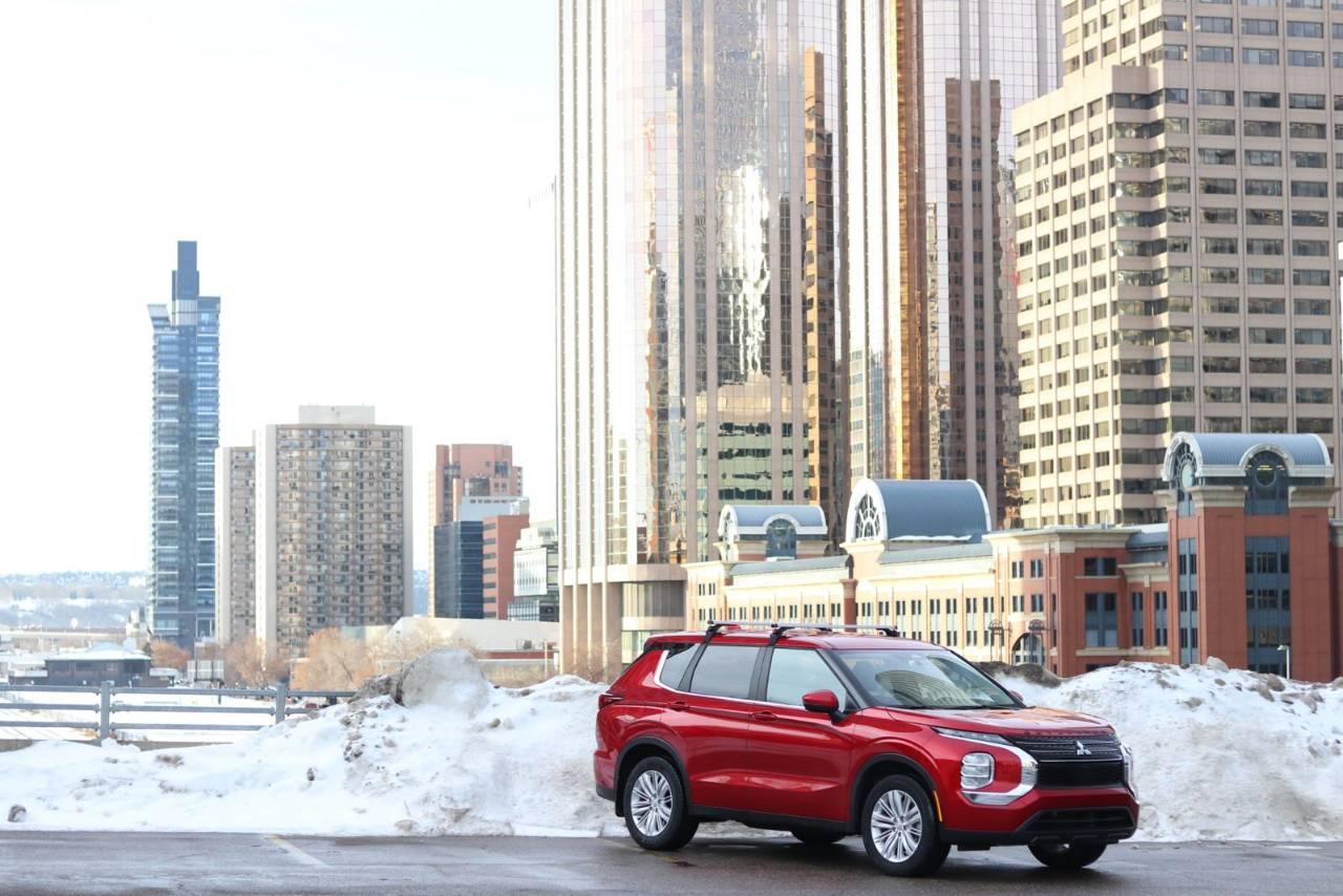 Mitsubishi Outlander 2024 à Calgary, AB
