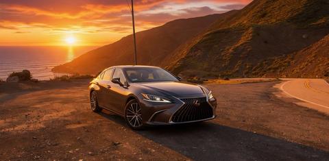 Lexus ES 2025