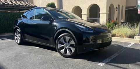 Tesla Model Y 2023