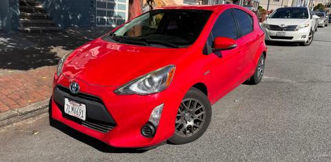 Toyota Prius c 2015