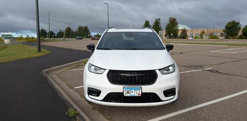 Chrysler Pacifica 2026