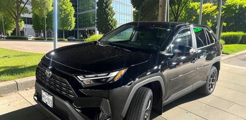 Toyota RAV4 2025