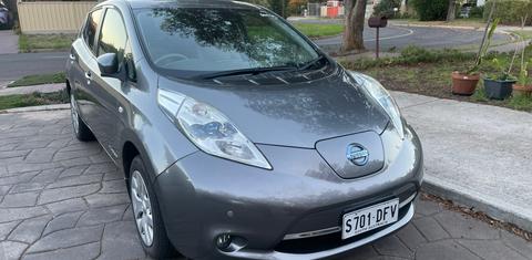 Nissan LEAF 2016
