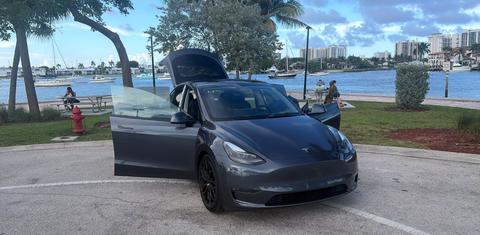 Tesla Model Y 2021