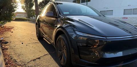 Tesla Model Y 2026