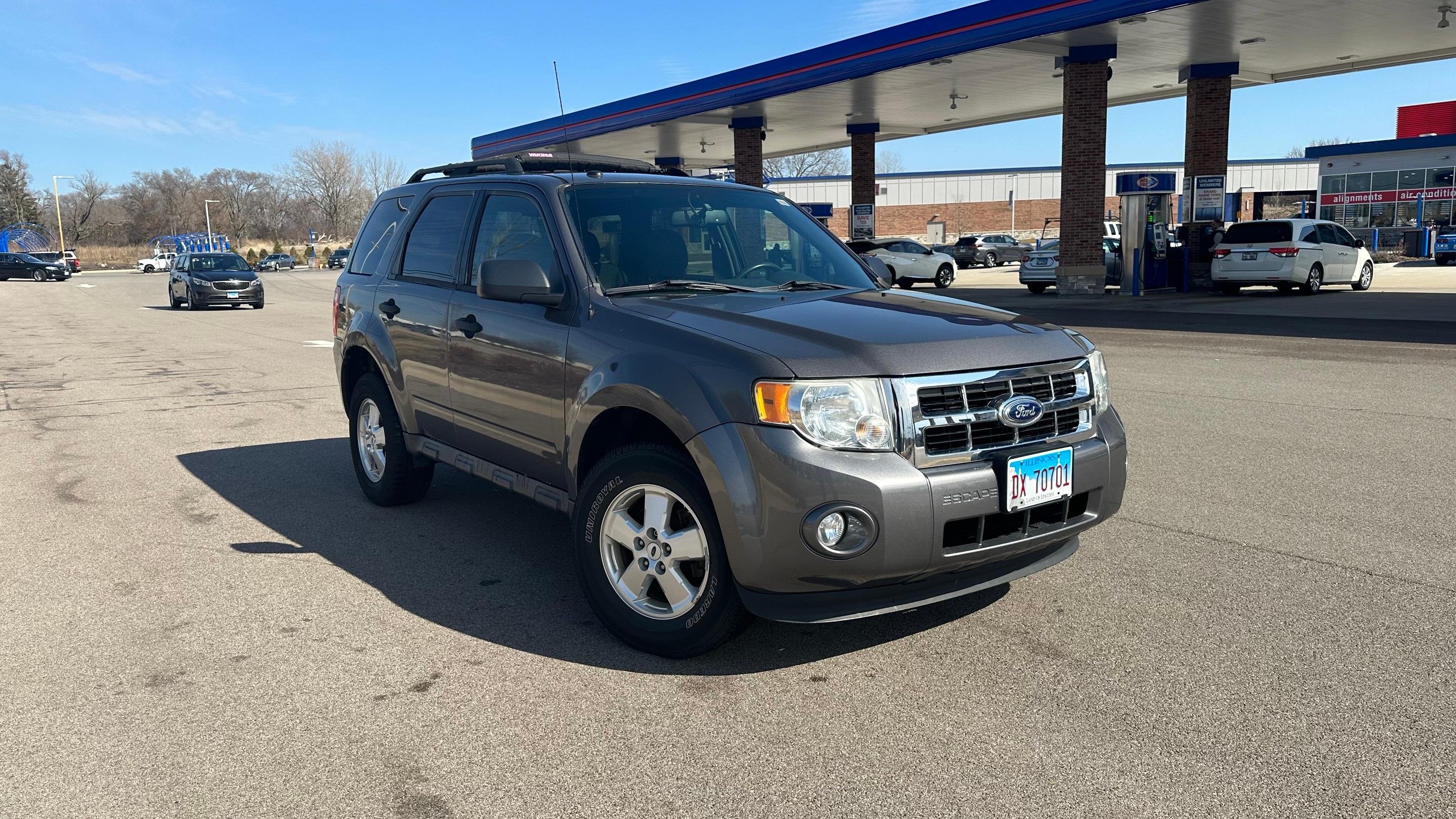 Ford Escape 2011 in Oswego, IL