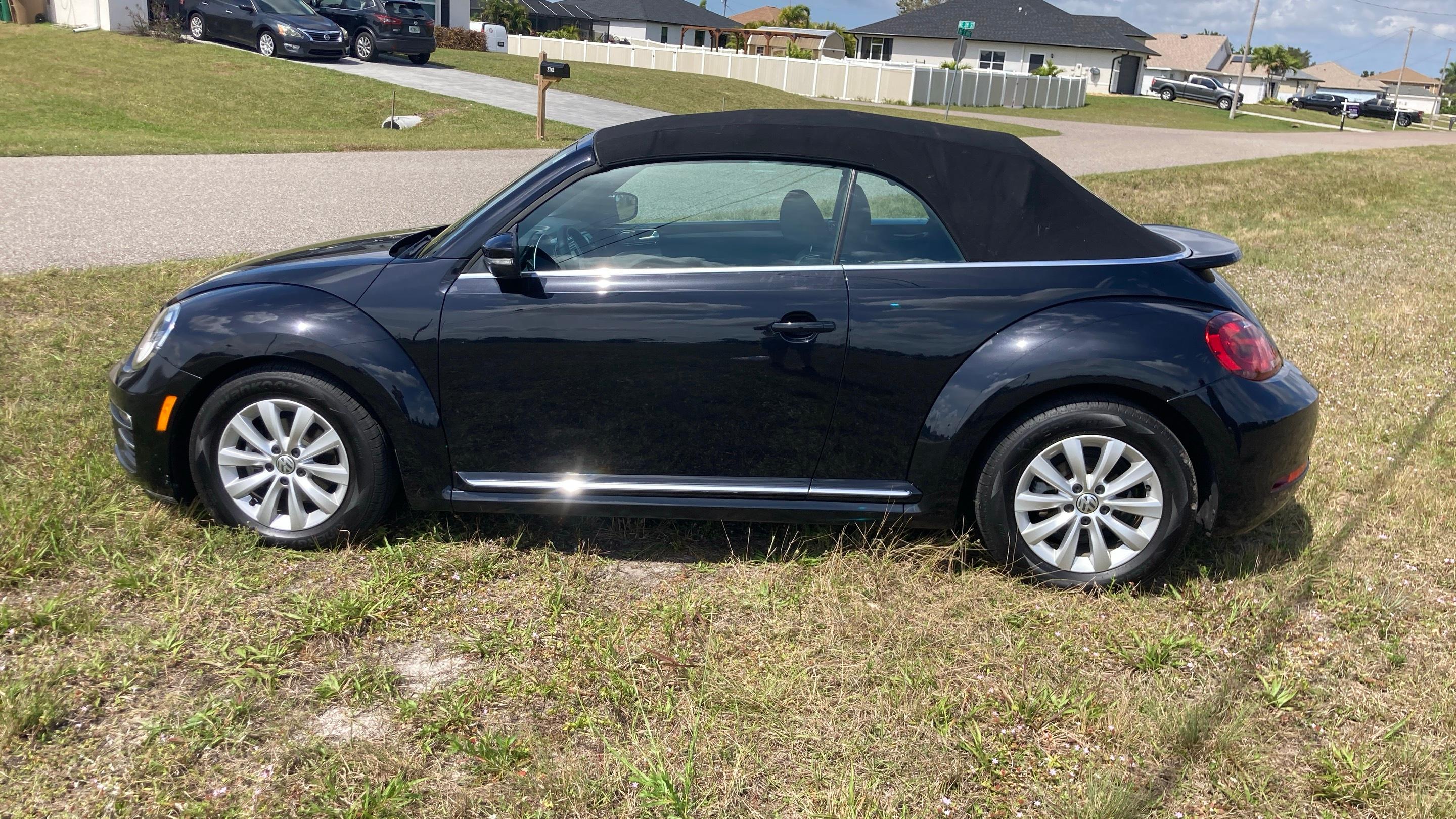 Volkswagen Beetle 2019 in Cape Coral, FL