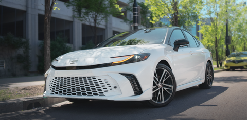 Toyota Camry Hybrid 2025
