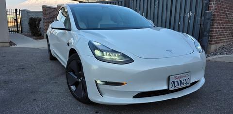 Tesla Model 3 2022