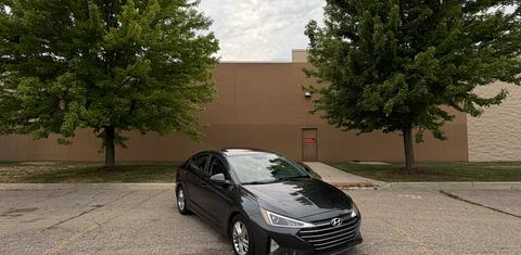 Hyundai Elantra 2020