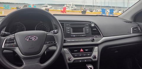 Hyundai Elantra 2017