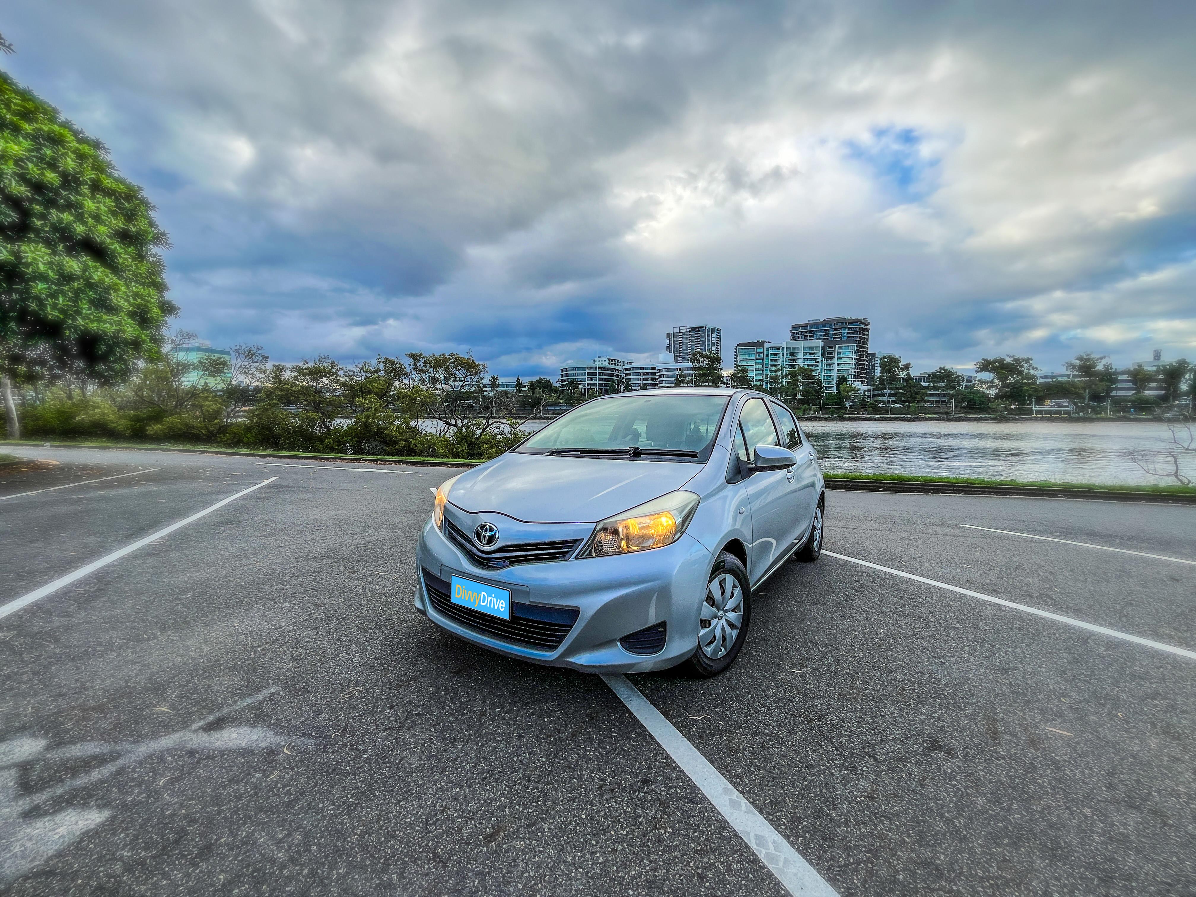 Toyota YARIS 2014 in 