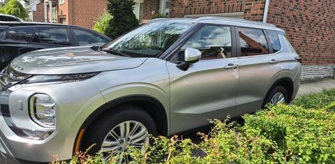 Mitsubishi Outlander 2024
