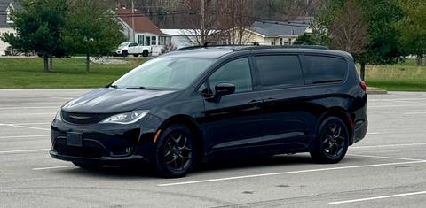 Chrysler Pacifica 2019