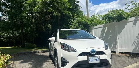 Toyota Prius c 2018