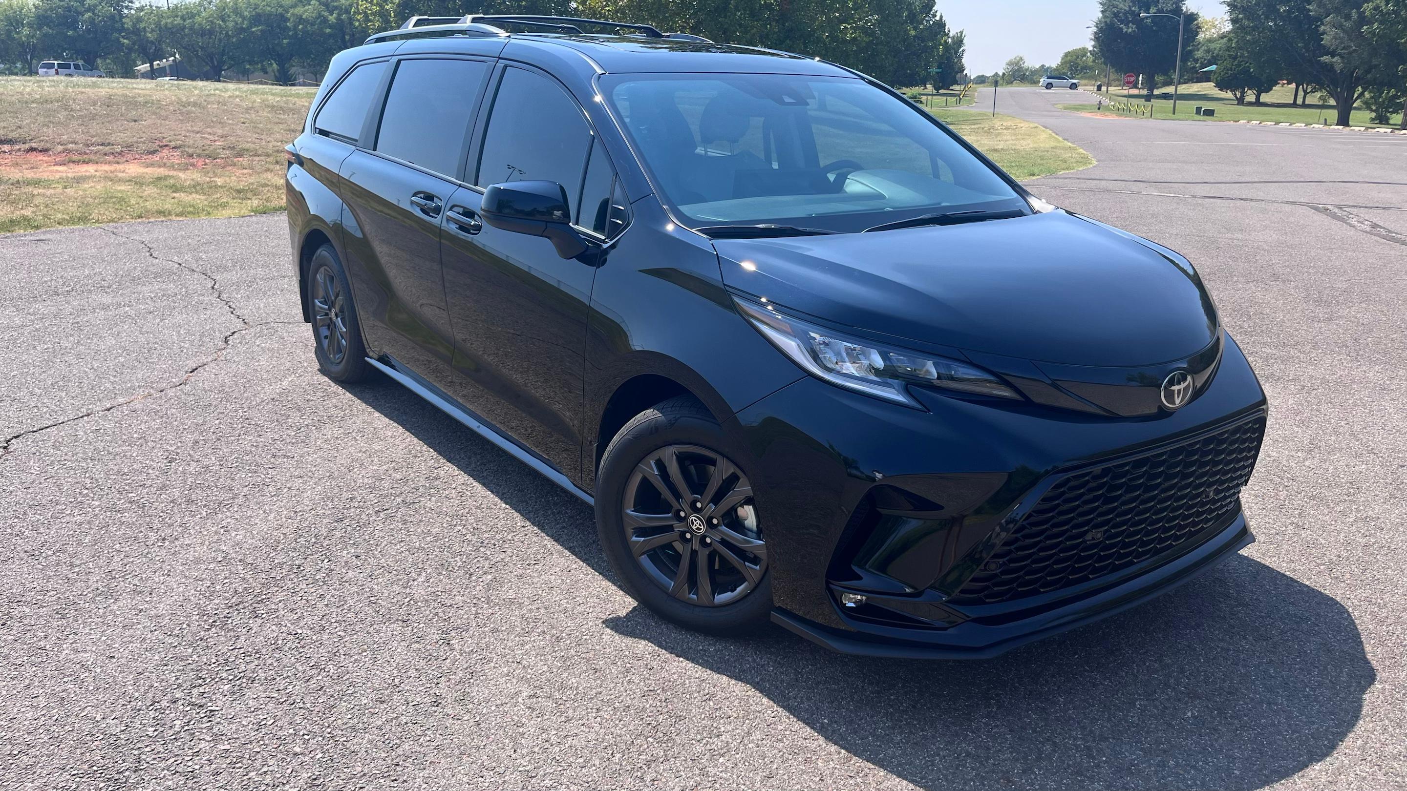 Toyota Sienna 2026 in Edmond, OK