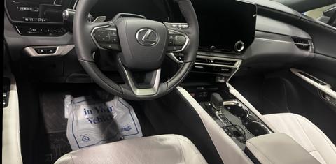 Lexus RX 2025