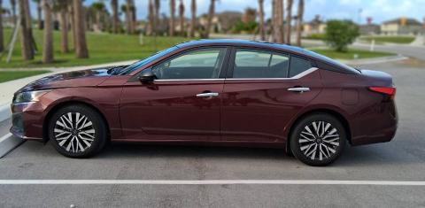 Nissan Altima 2024