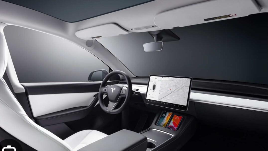 Tesla Model Y 2025 in Buffalo, NY