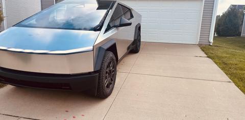 Tesla Cybertruck 2024