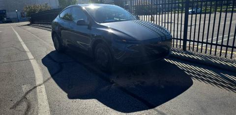 Tesla Model Y 2026