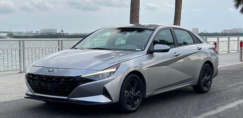 Hyundai Elantra 2021