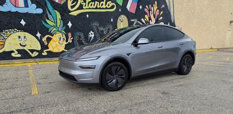 Tesla Model Y 2026