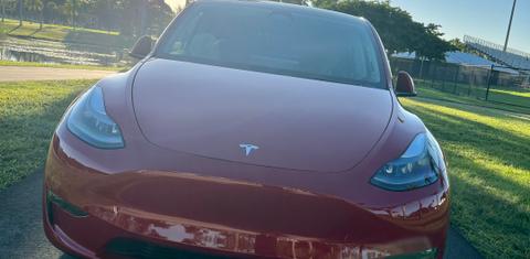 Tesla Model Y 2022