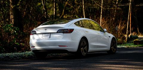 Tesla Model 3 2020