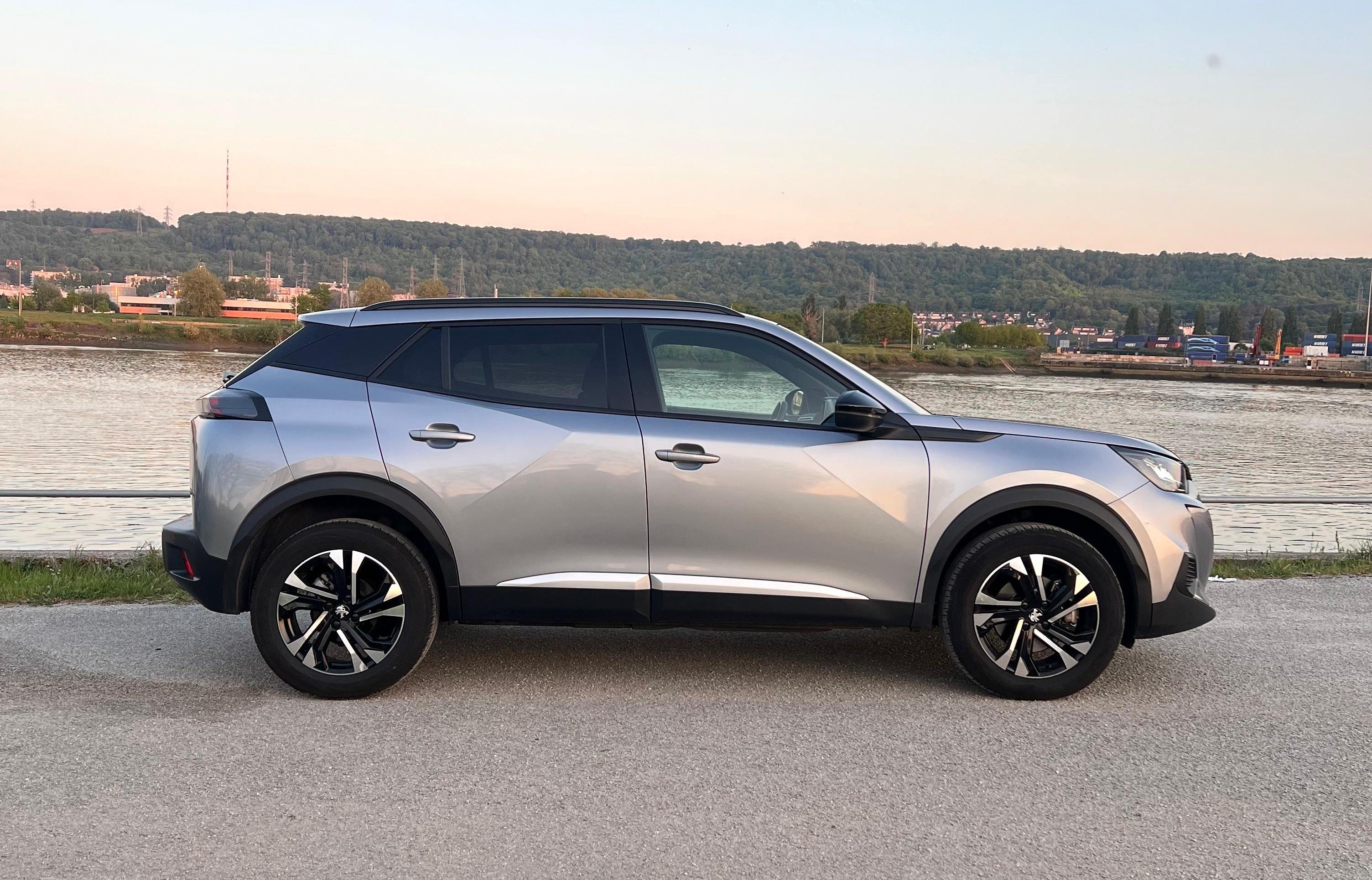 Peugeot 2008 2023 à Rouen