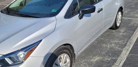 Nissan Versa 2021