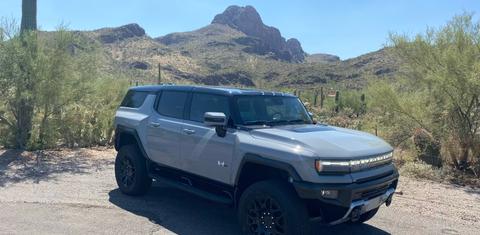 GMC HUMMER EV SUV 2024