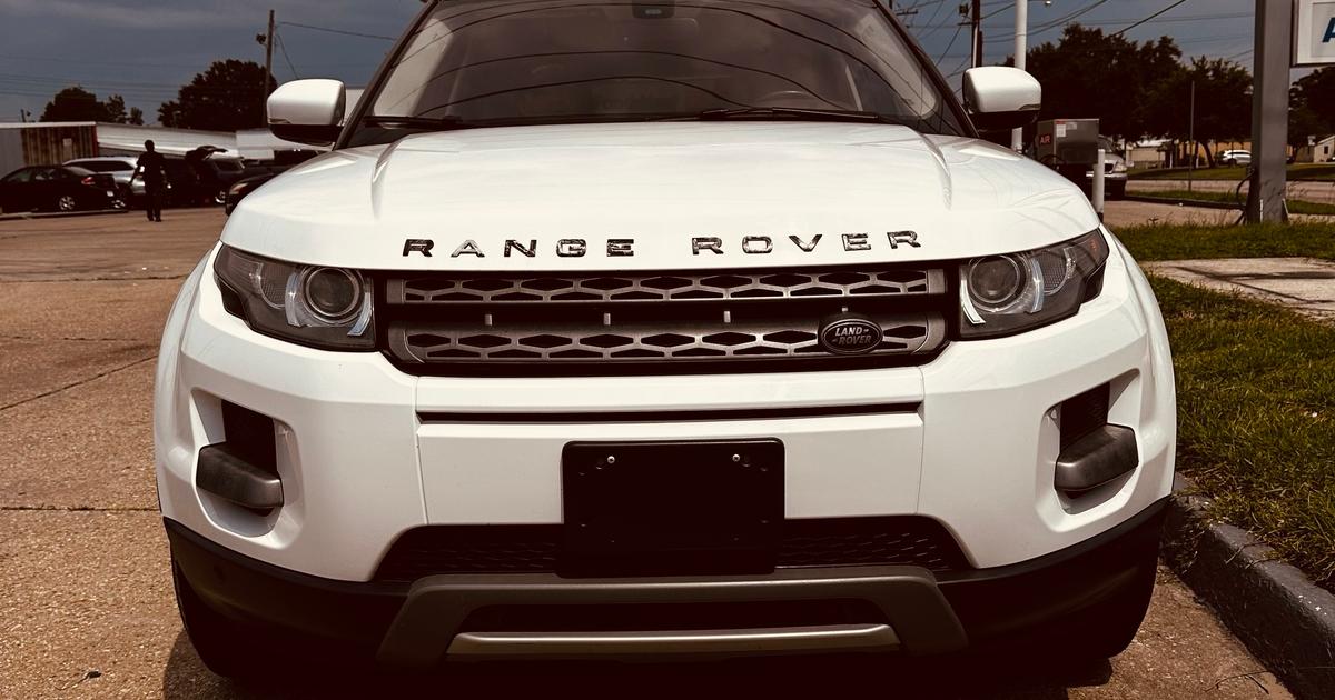 Land Rover Range Rover Evoque 2013 rental in New Orleans, LA by Osman A