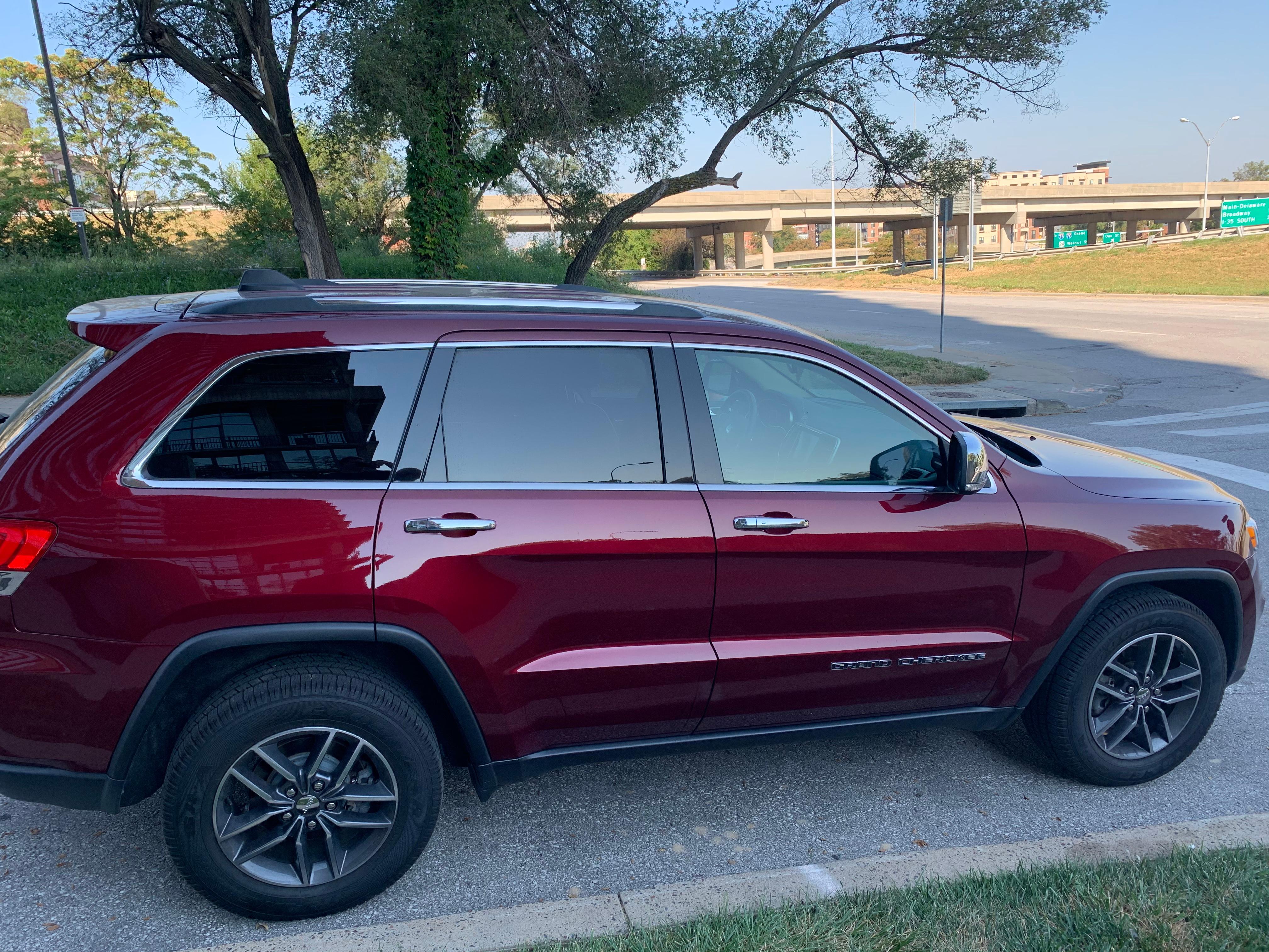 Jeep Grand Cherokee 2017 in Kansas City, MO
