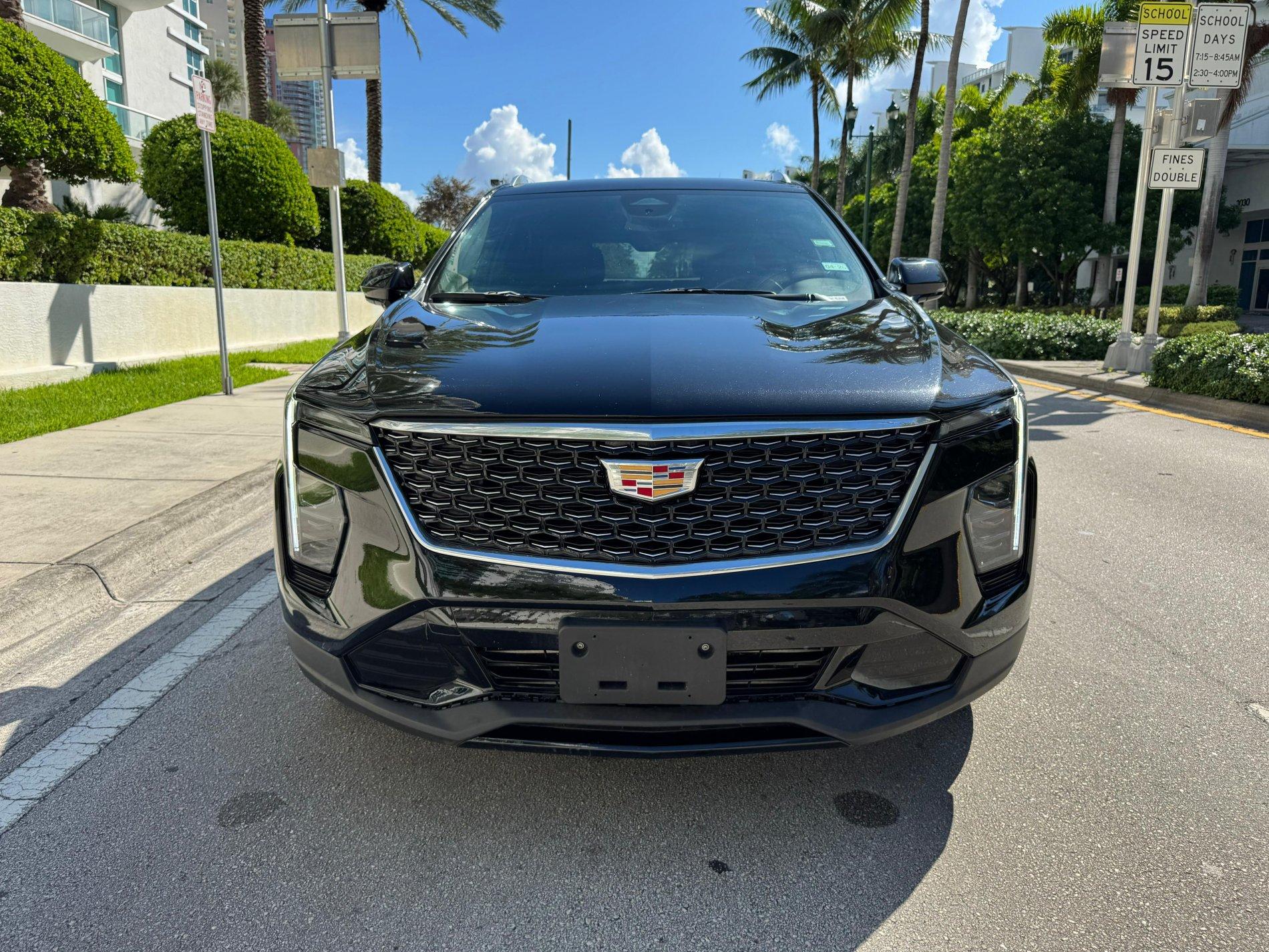 Cadillac XT4 2024 in Hollywood, FL