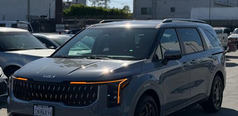 Kia Carnival Hybrid 2026