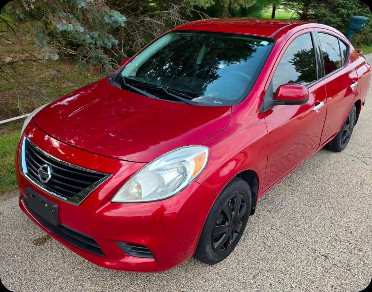 Nissan Versa 2014 in Peoria, IL