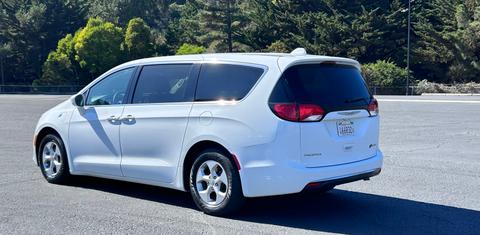 Chrysler Pacifica 2018